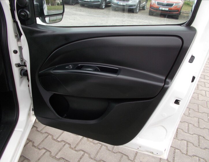 Opel Combo Skříň 1,6 l 77 kw