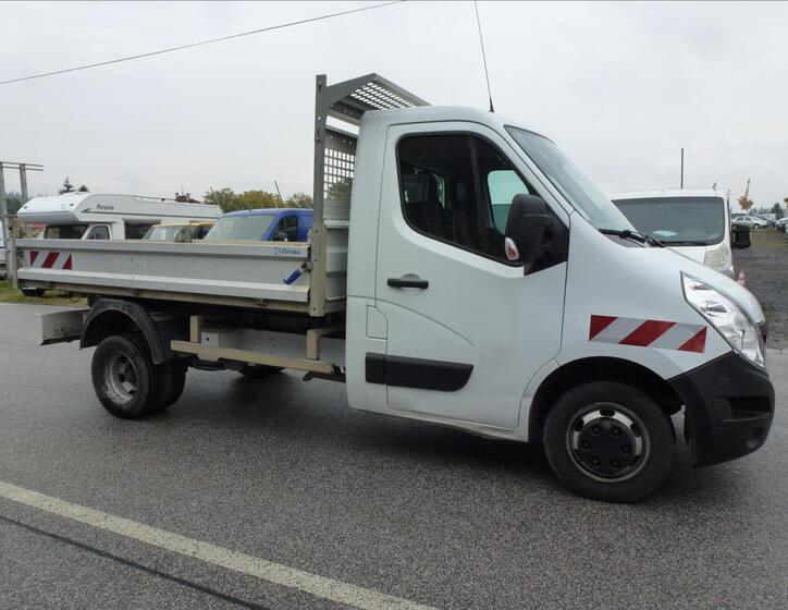 Renault Master 12
