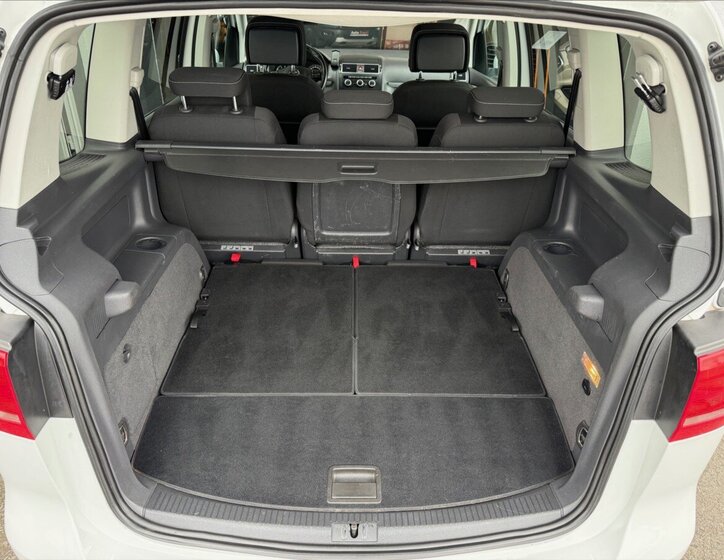 Volkswagen Touran Kombi 1,2 l 77 kw