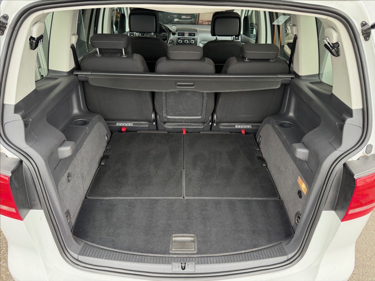 Volkswagen Touran Kombi 1,2 l 77 kw