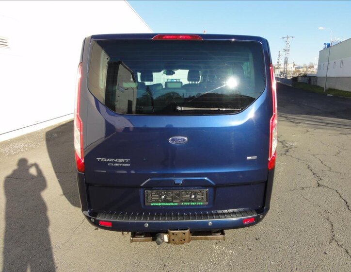 Ford Tourneo Custom 5