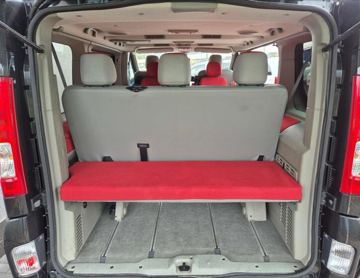 Opel Vivaro VAN / Minibus 2,0 l 84 kw