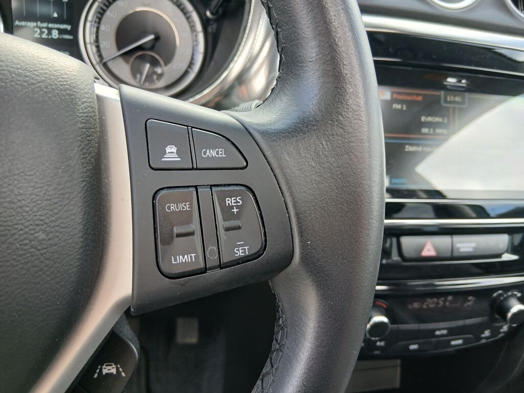 Suzuki Vitara SUV / Terénní 1,4 l 95 kw