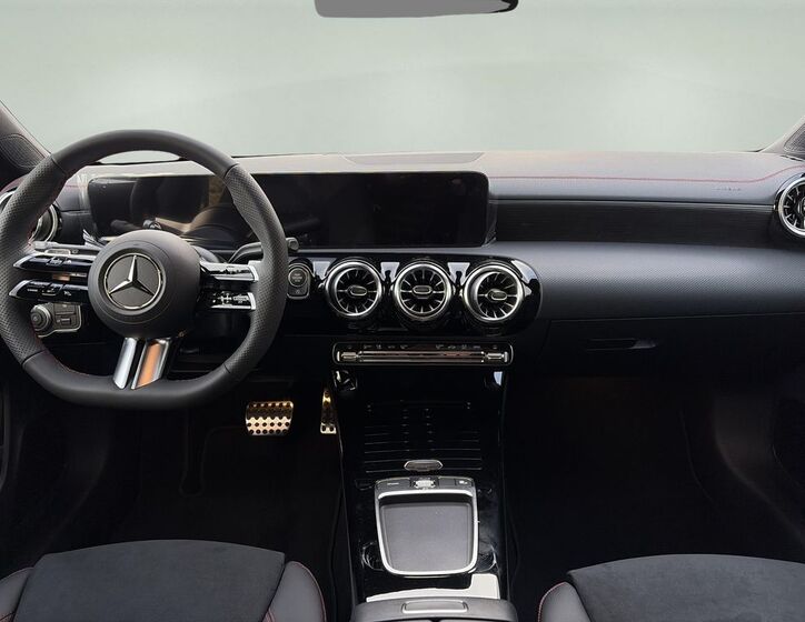 Mercedes-Benz CLA 11