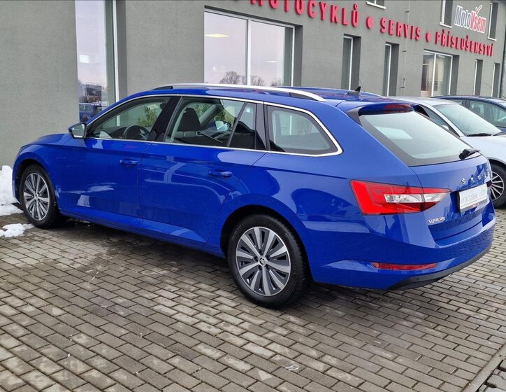 Škoda Superb Kombi 1,5 l 110 kw