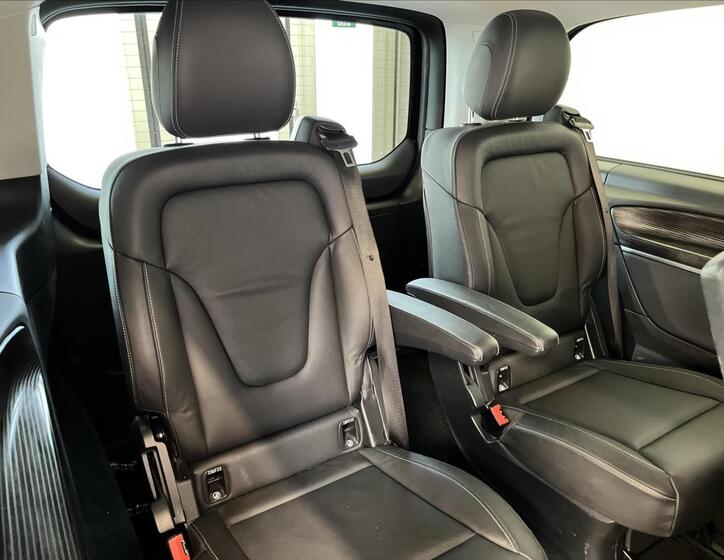 Mercedes-Benz Třídy V 23