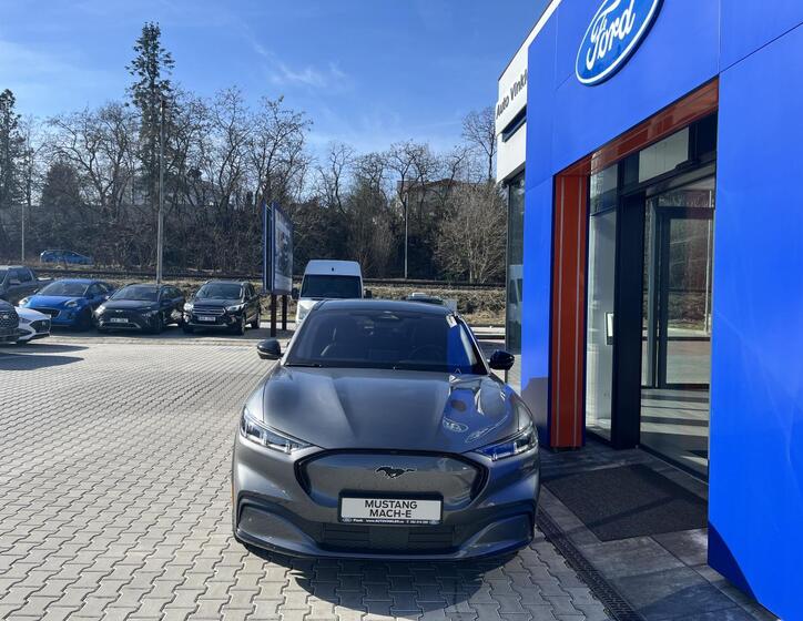 Ford Mustang Mach-E 2