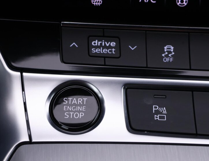 Audi A6 Kombi 3,0 l 180 kw