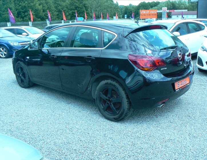 Opel Astra 4
