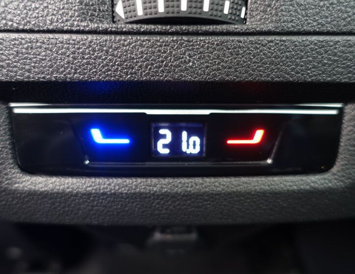 Volkswagen Touran 25