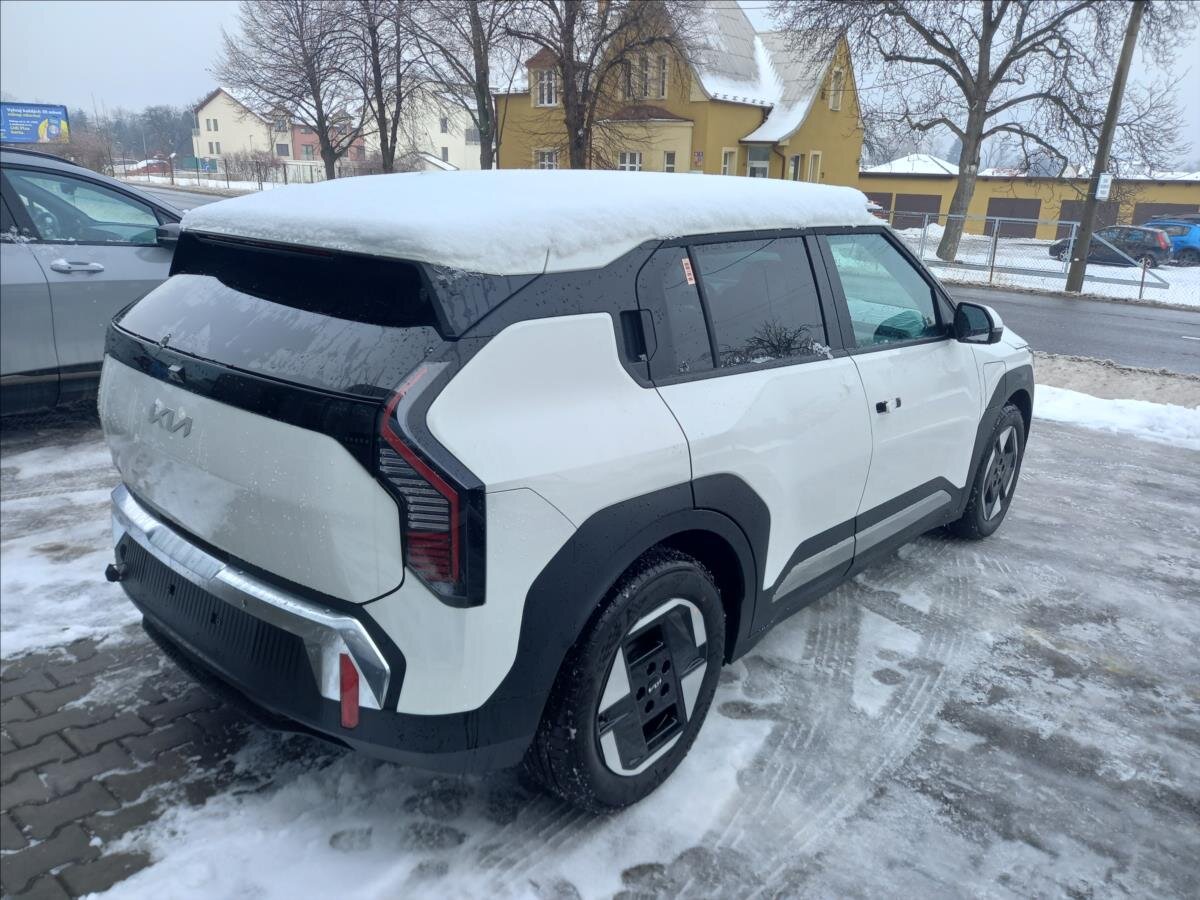 KIA EV3 SUV / Terénní 0,0 150 kw