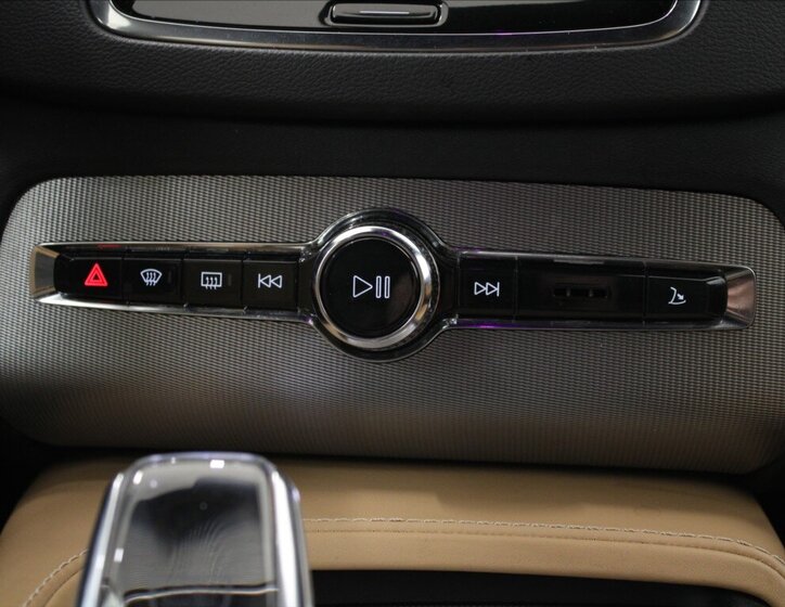 Volvo XC90 SUV 2,0 l 173 kw