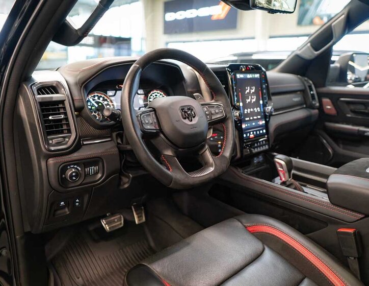 Dodge RAM Pick-up 6,2 l 523 kw