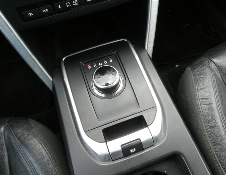Land Rover Discovery Sport SUV 2,0 l 110 kw