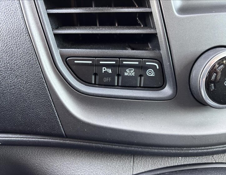 Ford Transit Skříň 2,0 l 96 kw