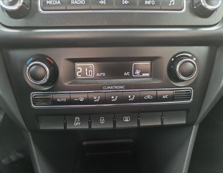 Škoda Rapid Liftback 1,2 l 63 kw