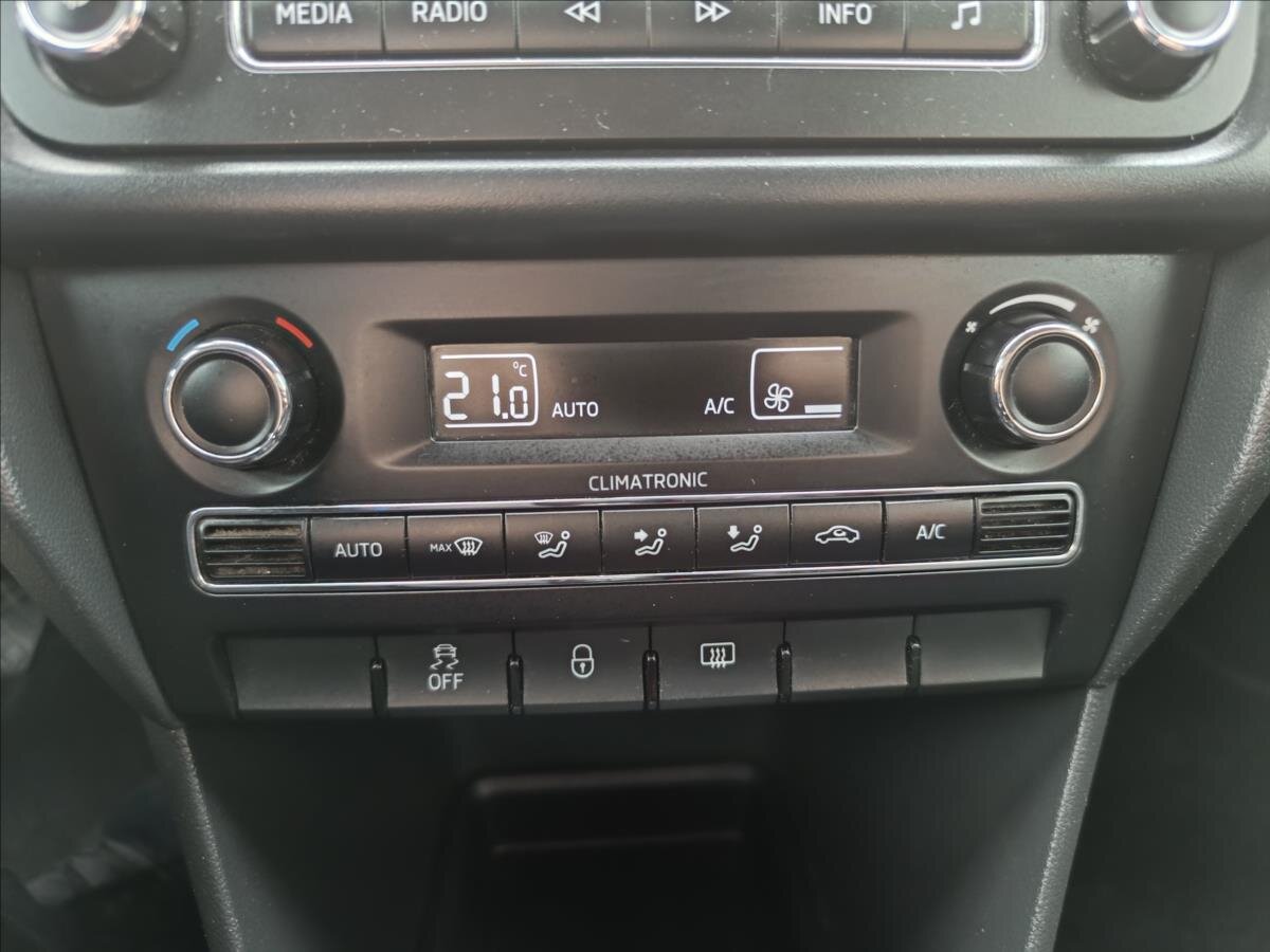 Škoda Rapid Liftback 1,2 l 63 kw