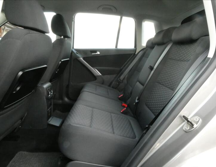 Volkswagen Tiguan 18