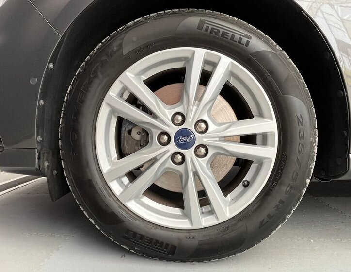 Ford S-MAX MPV 2,5 l 140 kw