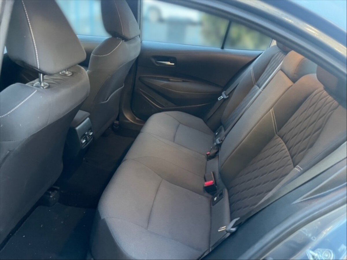 Toyota Corolla Sedan / Limuzína 1,5 l 92 kw