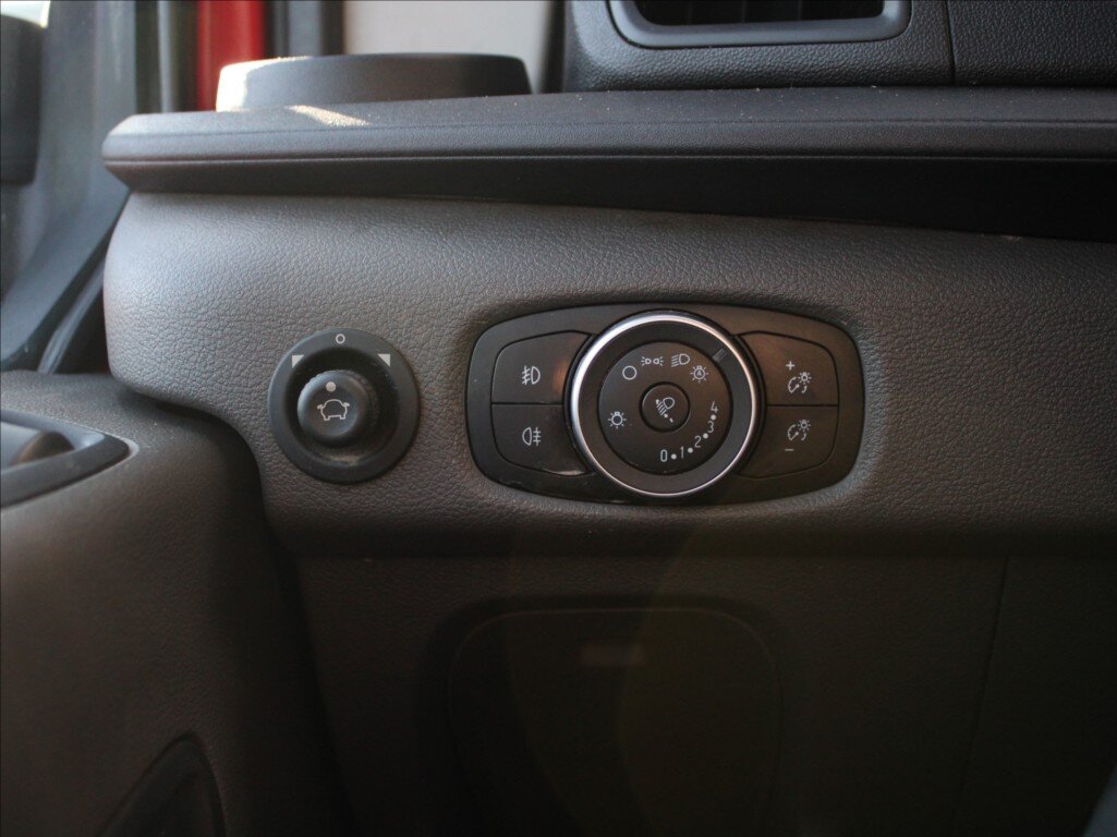 Ford Transit Skříň 2,0 l 95 kw