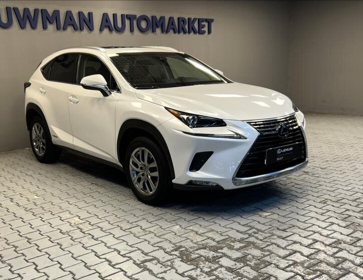 Lexus NX 300h SUV 2,5 l 145 kw