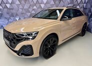 Audi Q8 1