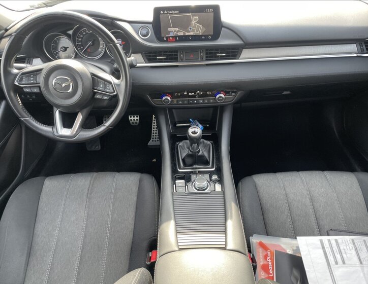 Mazda 6 Sedan / Limuzína 2,0 l 121 kw