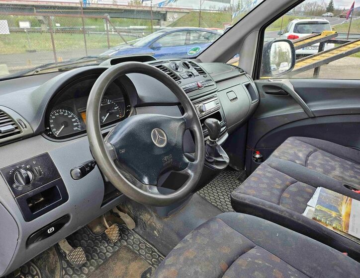 Mercedes-Benz Vito 7