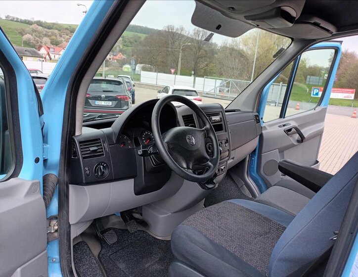 Volkswagen Crafter Skříň 2,0 l 120 kw