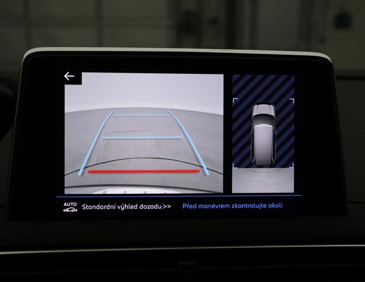 Peugeot 5008 SUV 1,2 l 96 kw