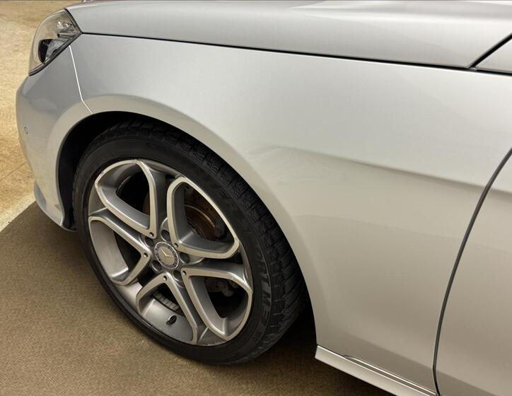 Mercedes-Benz Třídy E 44