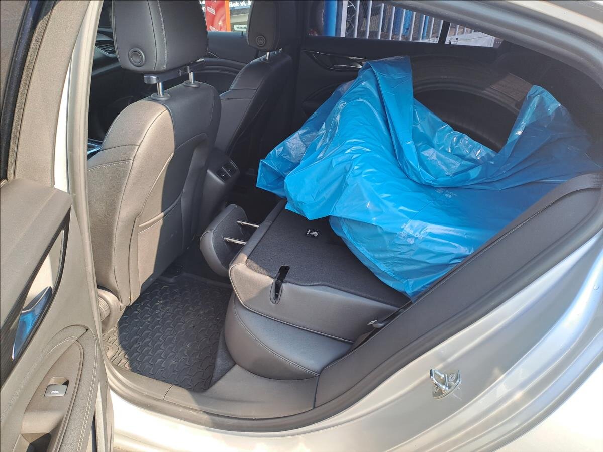 Opel Insignia Liftback 2,0 l 125 kw