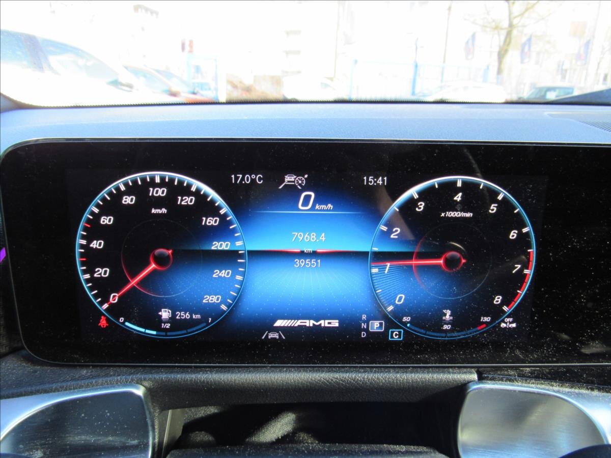 Mercedes-Benz GLB Kombi 2,0 l 225 kw