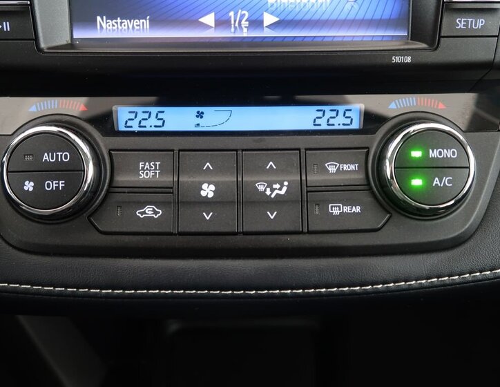 Toyota RAV4 SUV / Terénní 2,5 l 114 kw