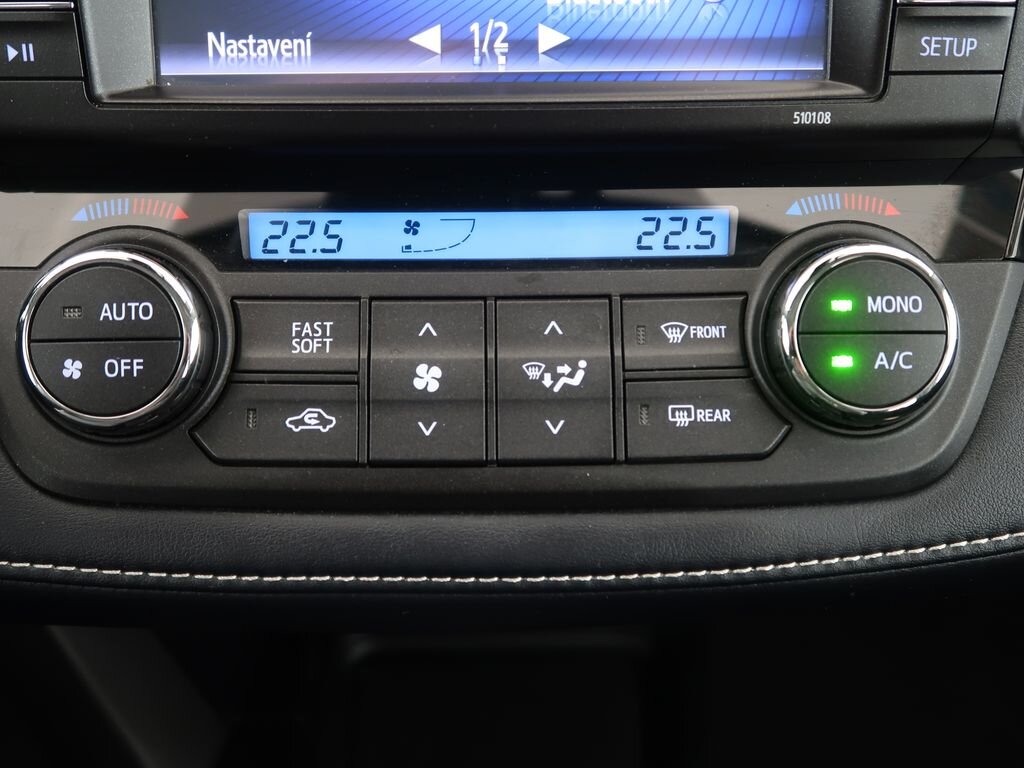 Toyota RAV4 SUV / Terénní 2,5 l 114 kw