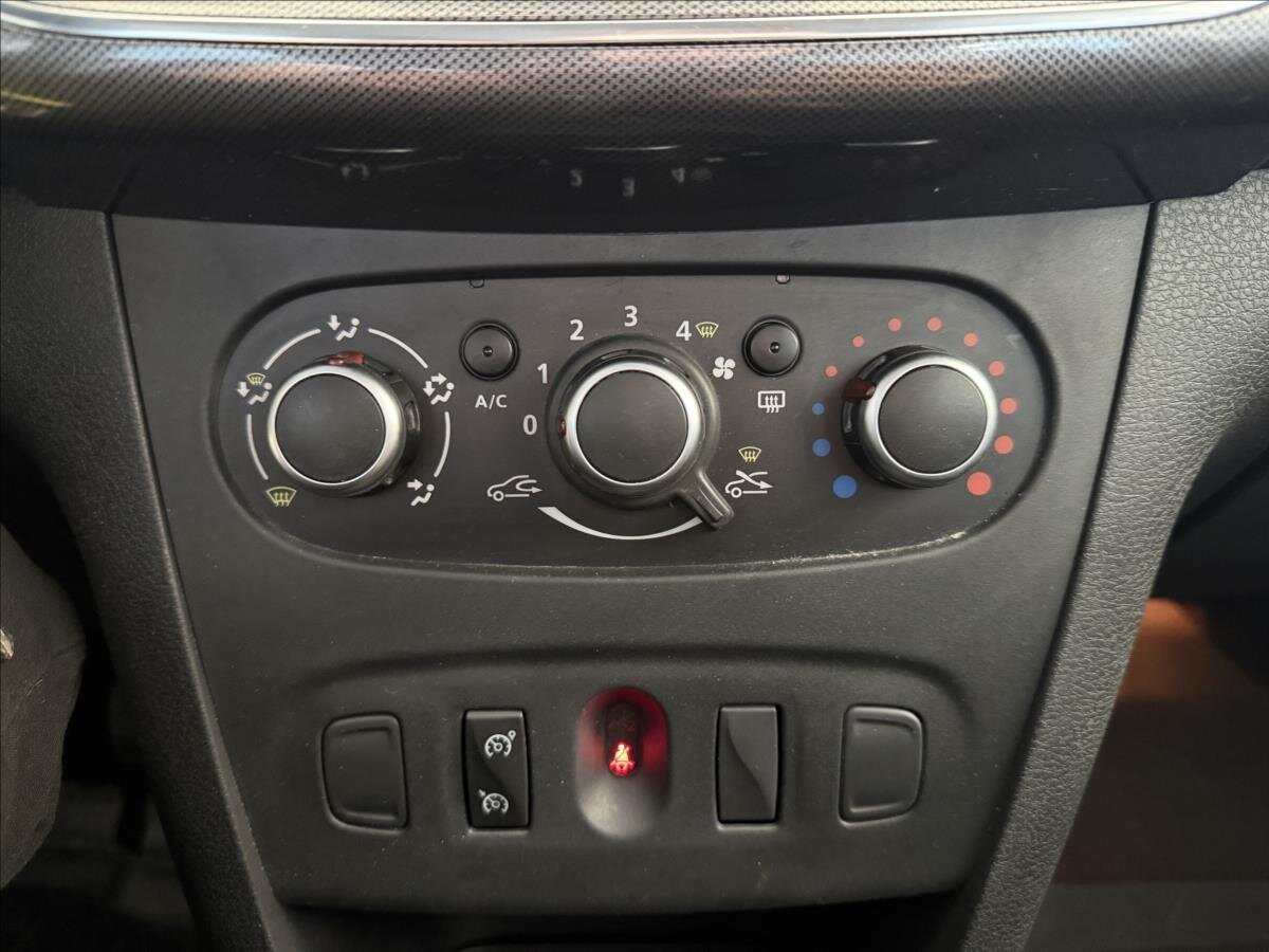 Dacia Logan Kombi 898,0 66 kw