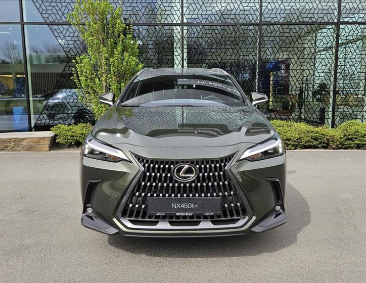 Lexus NX 450h plus 4