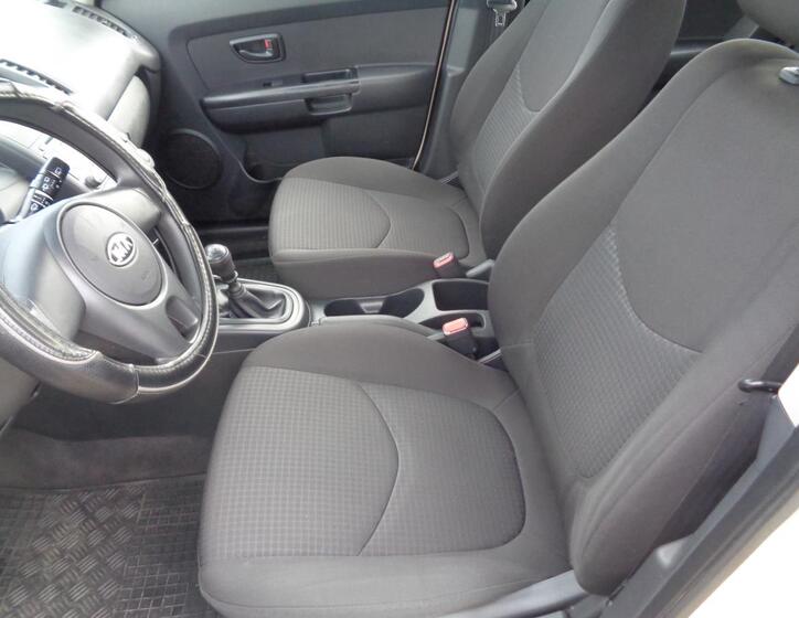 KIA Soul 9