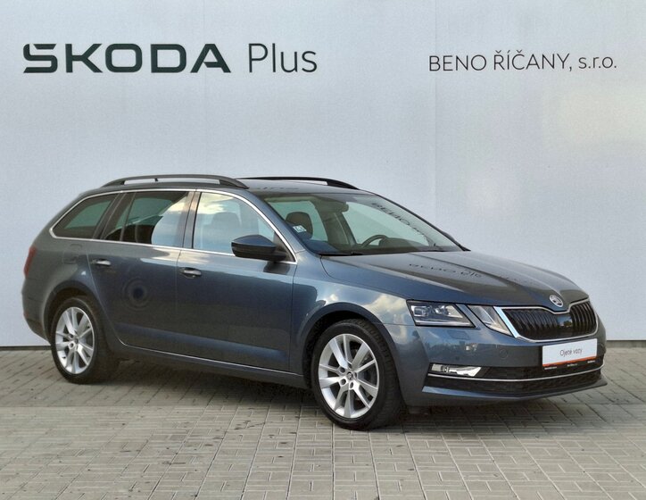 Škoda Octavia 9