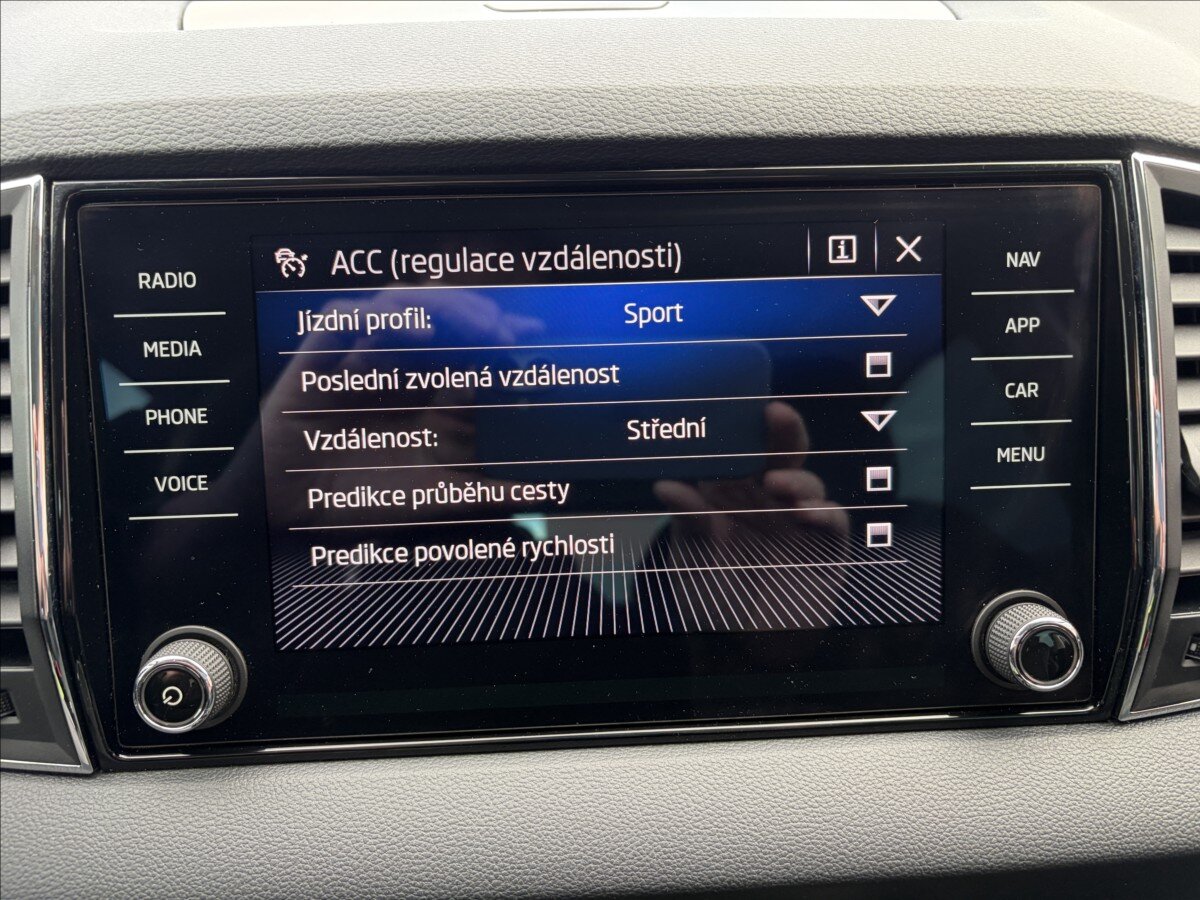 Škoda Karoq Kombi 999,0 81 kw