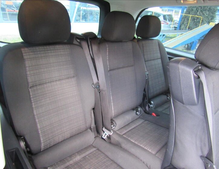 Mercedes-Benz Vito Kombi 2,1 l 100 kw