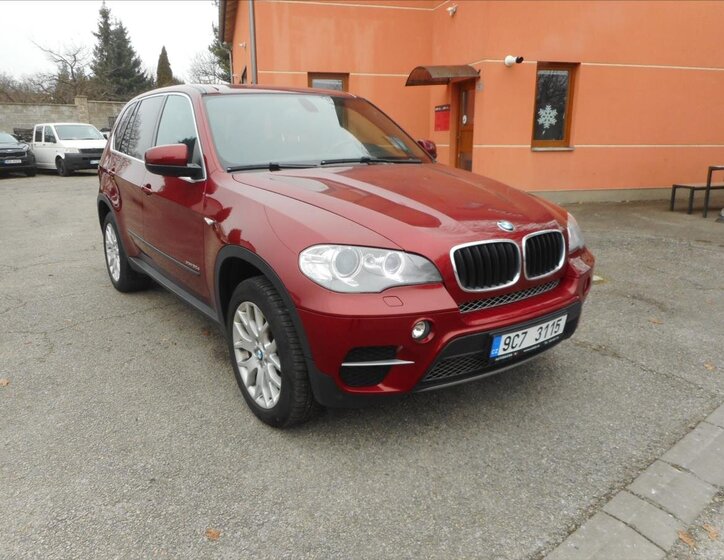 BMW X5 SUV / Terénní 3,0 l 180 kw