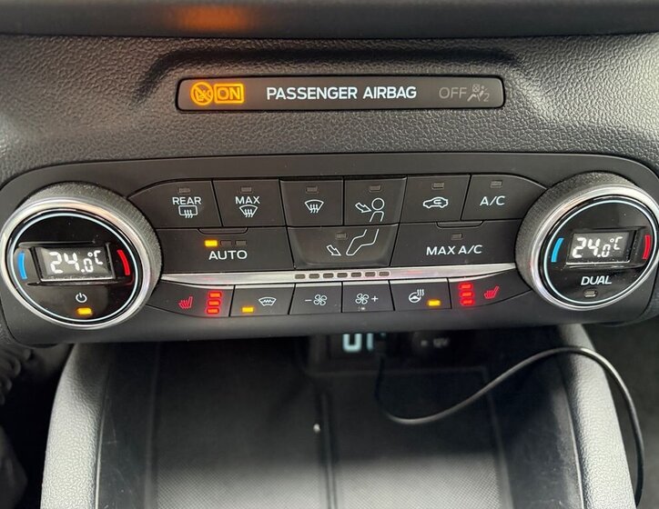 Ford Kuga SUV / Terénní 2,5 l 140 kw