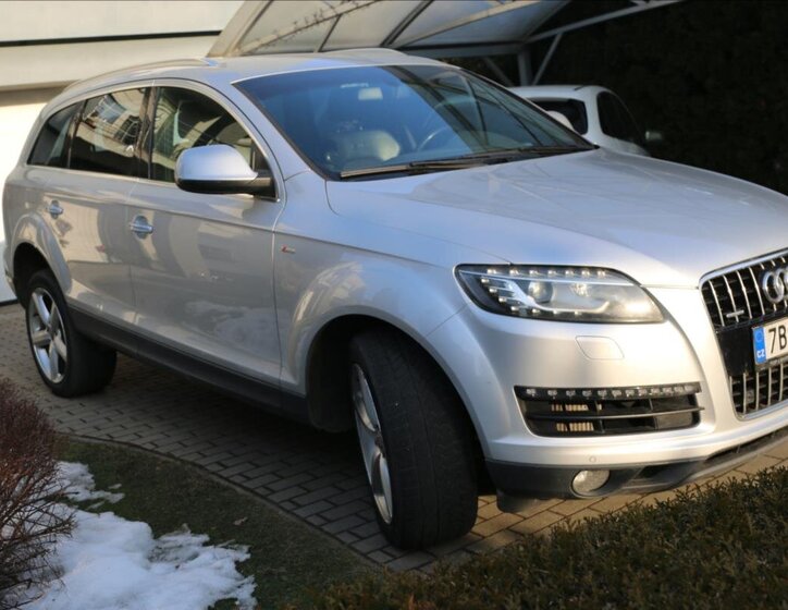 Audi Q7 Kombi 3,0 l 176 kw