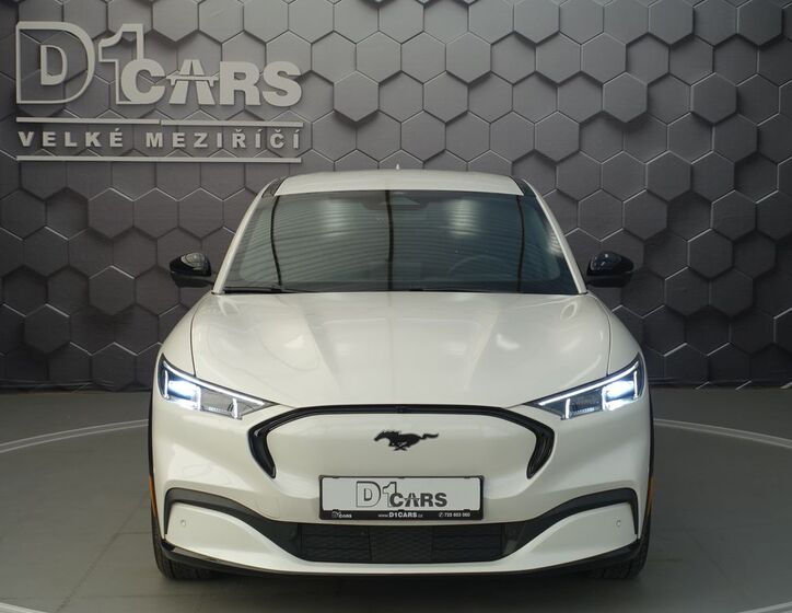 Ford Mustang Mach-E 6