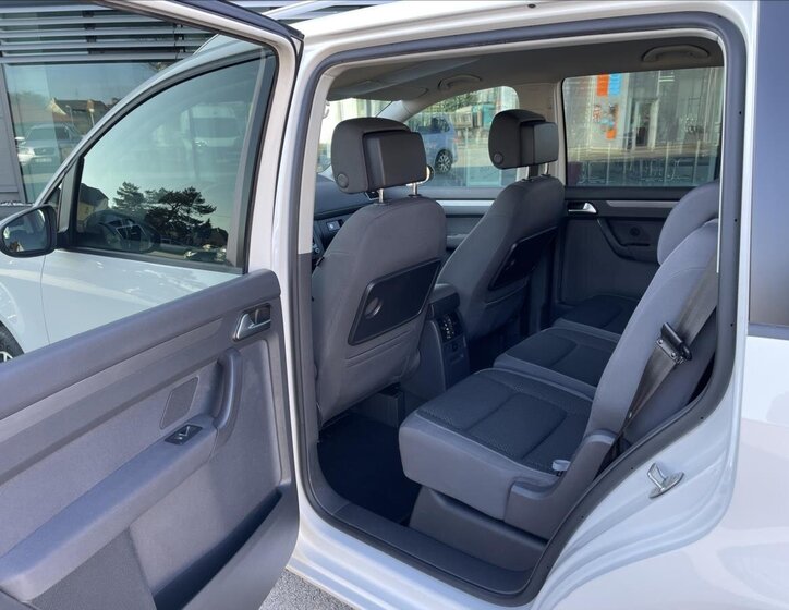 Volkswagen Touran MPV 1,6 l 77 kw