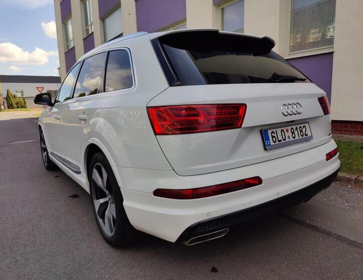 Audi Q7 3