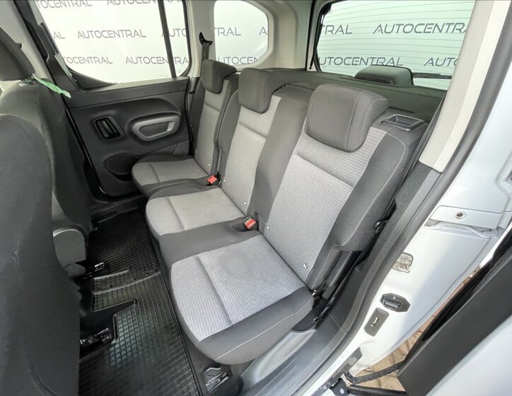 Toyota ProAce City Verso MPV 1,2 l 81 kw