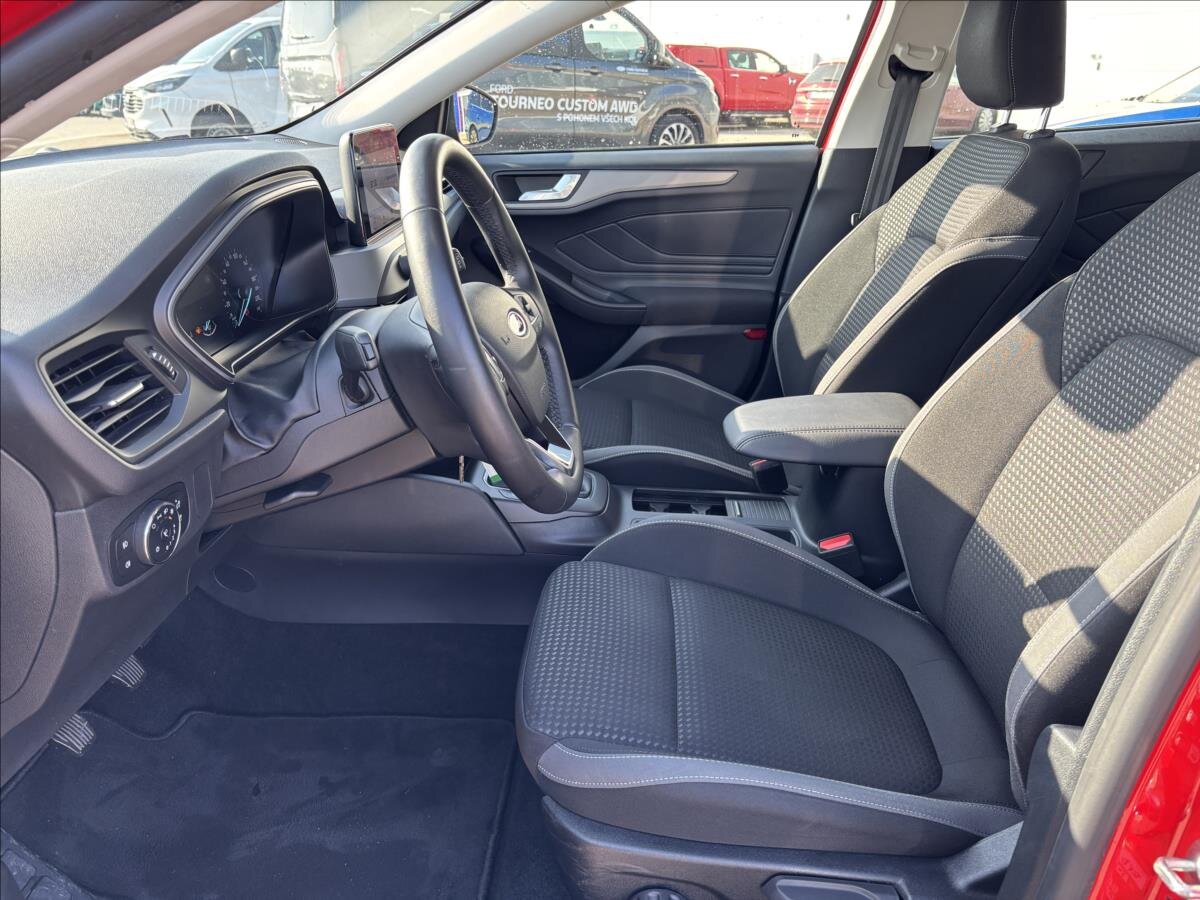 Ford Focus Kombi 999,0 92 kw